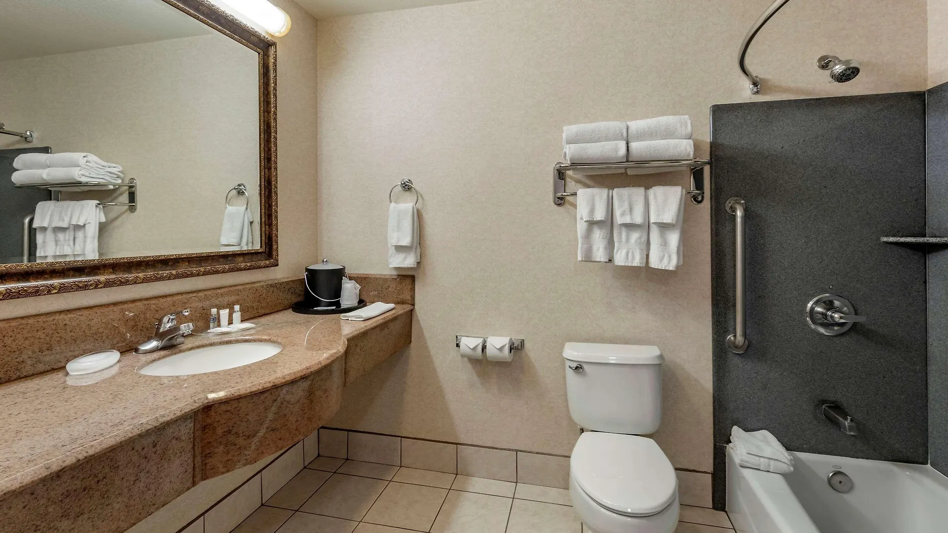 Citrus Suites Redlands Loma Linda Hotel